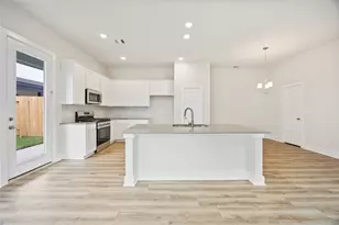 3014 La Rambla Dr, Houston, TX 77047 - Photo 10