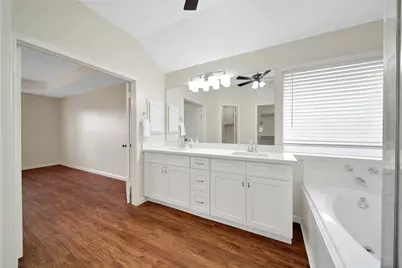 1427 Redwood Village Circle, Spring, TX 77386 - Photo 34