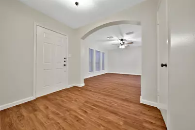 1427 Redwood Village Circle, Spring, TX 77386 - Photo 10