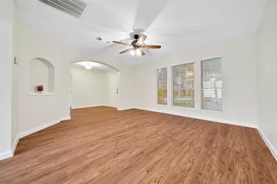 1427 Redwood Village Circle, Spring, TX 77386 - Photo 14
