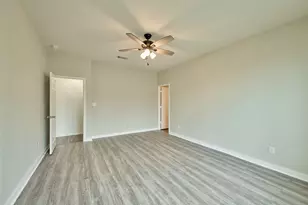 2214 Timberland Country Ct, Conroe, TX 77304 - Photo 32