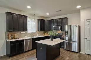 2214 Timberland Country Ct, Conroe, TX 77304 - Photo 16