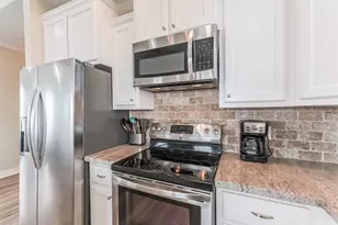 4018 Fort Bend Dr, Galveston, TX 77554 - Photo 10