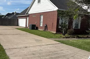 211 Oaks Grande Dr, Baytown, TX 77523 - Photo 20