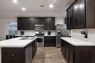 518 Poppy Field Ct, Rosharon, TX 77583 - Photo 8