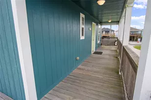 983 Driftwood Dr, Crystal Beach, TX 77650 - Photo 34