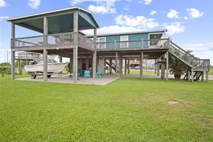 983 Driftwood Dr, Crystal Beach, TX 77650 - Photo 32