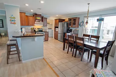 983 Driftwood Drive, Crystal Beach, TX 77650 - Photo 10