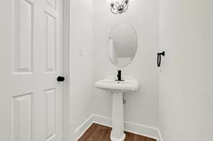 919 W 25th St, Houston, TX 77008 - Photo 10