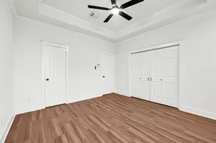919 W 25th St, Houston, TX 77008 - Photo 16