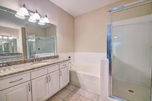 1901 Post Oak Park Dr, Houston, TX 77027 - Photo 8