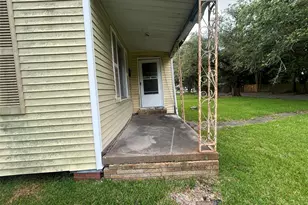2240 Oaklawn Ave, Port Arthur, TX 77642 - Photo 22