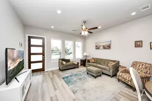 9016 Lonestar River Ln, Houston, TX 77080 - Photo 6