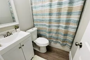 431 N 6th St, La Porte, TX 77571 - Photo 12