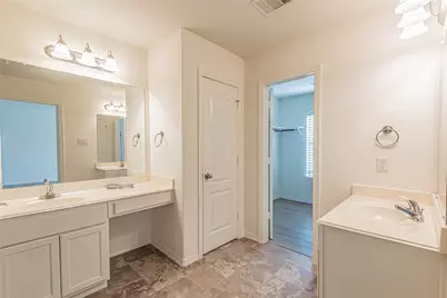 8117 Silverton Creek Lane, Houston, TX 77040 - Photo 14