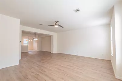 8117 Silverton Creek Lane, Houston, TX 77040 - Photo 4