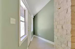 1140 Marina Bay Dr, Kemah, TX 77565 - Photo 10