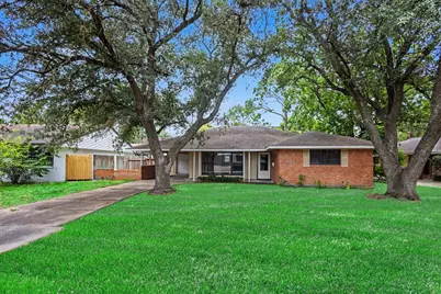 4114 Lemac Drive, Houston, TX 77025 - Photo 2