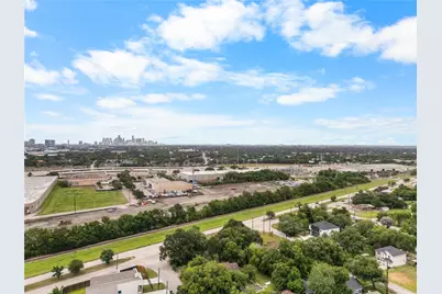 7901 Grandview Street, Houston, TX 77051 - Photo 36