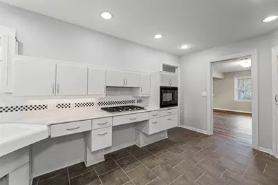 1327 Hodges Lane, Wharton, TX 77488 - Photo 8