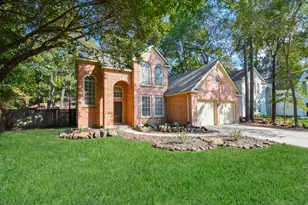 202 W Sterling Pond Cir, The Woodlands, TX 77382 - Photo 1