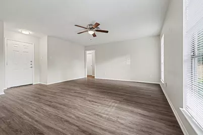 1321 N 7th Street, Conroe, TX 77301 - Photo 6