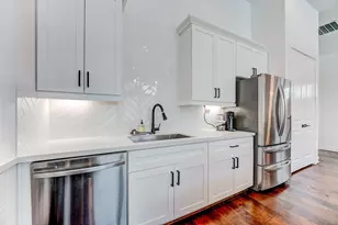 107 W Whitney St, Houston, TX 77018 - Photo 24