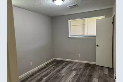 14519 Draycott Lane, Houston, TX 77045 - Photo 10