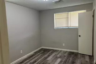 14519 Draycott Ln, Houston, TX 77045 - Photo 10