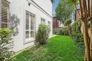 1419 W Hilshire Park Dr, Houston, TX 77055 - Photo 28