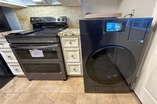 515 Tallowood Rd, Houston, TX 77024 - Photo 16