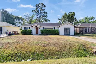 6942 Peyton St, Houston, TX 77028 - Photo 2