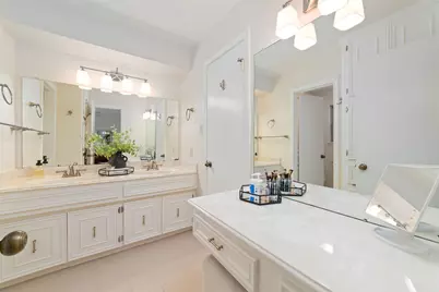 2 Noontide Circle, The Woodlands, TX 77380 - Photo 20