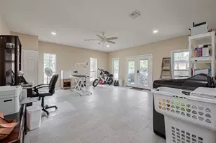 2499 Southline Rd, Conroe, TX 77384 - Photo 16