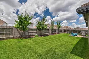 8911 Lost Castle Wy, Cypress, TX 77433 - Photo 38