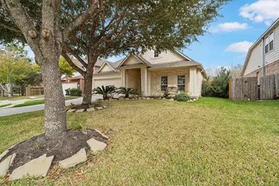 12103 Dawn Mist Court, Pearland, TX 77584 - Photo 2