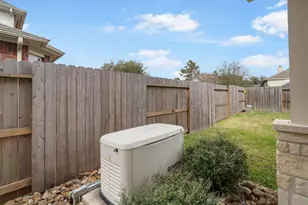 12103 Dawn Mist Ct, Pearland, TX 77584 - Photo 30