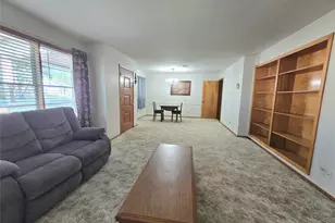 607 S Main St, Dayton, TX 77535 - Photo 4