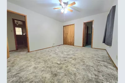 607 S Main Street, Dayton, TX 77535 - Photo 20