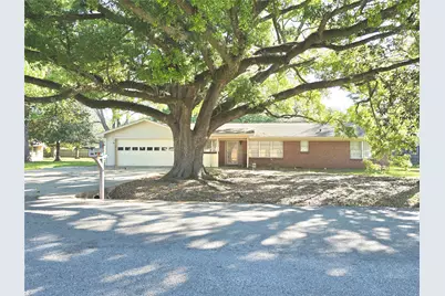 607 S Main Street, Dayton, TX 77535 - Photo 38