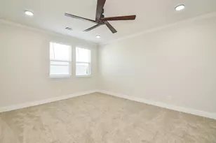 846 Lucky St, Houston, TX 77088 - Photo 14