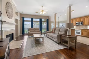 2215 Waters Edge Ln, League City, TX 77573 - Photo 8