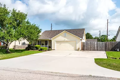 1311 Alpha Lane, Crosby, TX 77532 - Photo 4
