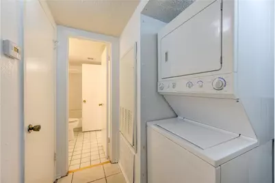 6376 Peacock Hills Drive, Houston, TX 77035 - Photo 18