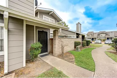 6376 Peacock Hills Drive, Houston, TX 77035 - Photo 2