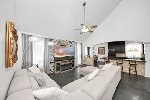 7410 Lassiter Hollow Ln, Richmond, TX 77407 - Photo 10