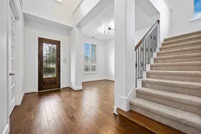 4110 Clover Ridge Lane, Sugar Land, TX 77479 - Photo 6
