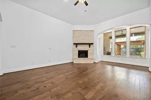 4110 Clover Ridge Ln, Sugar Land, TX 77479 - Photo 12