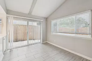 910 Via Valencia, Mesquite, TX 75150 - Photo 8