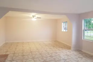 10006 Chesterfield Dr, Houston, TX 77051 - Photo 2
